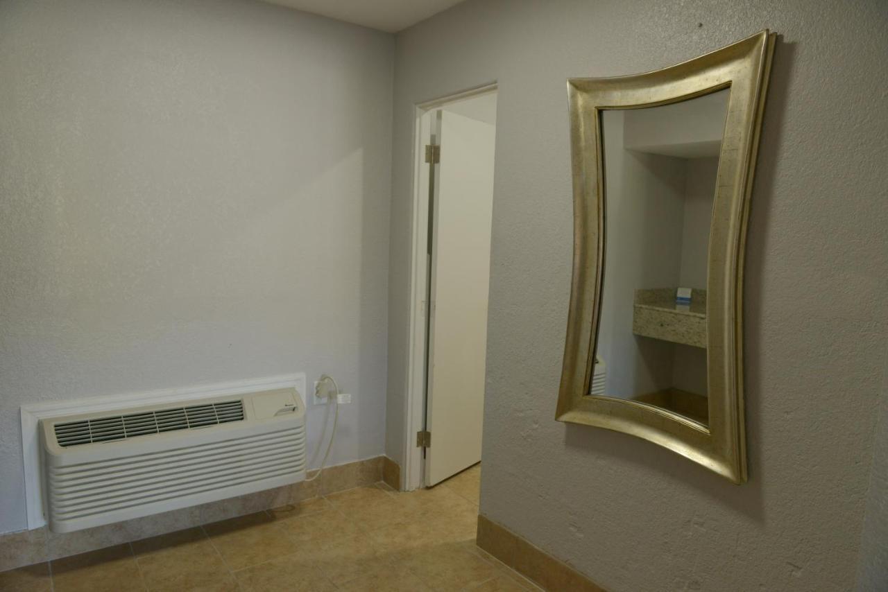 Rodeway Inn & Suites Winter Haven Chain Of Lakes Luaran gambar